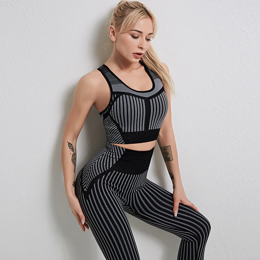 Strip Seamless Women Yoga Set for Fitness Sports Suits Gy...